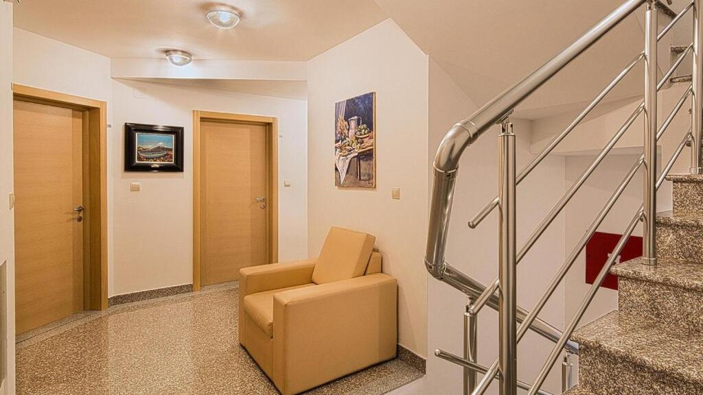 Guesthouse Radjen Sveti Stefan Zewnętrze zdjęcie
