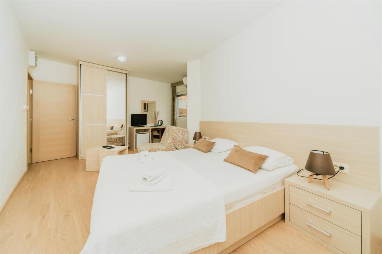 Guesthouse Radjen Sveti Stefan Zewnętrze zdjęcie